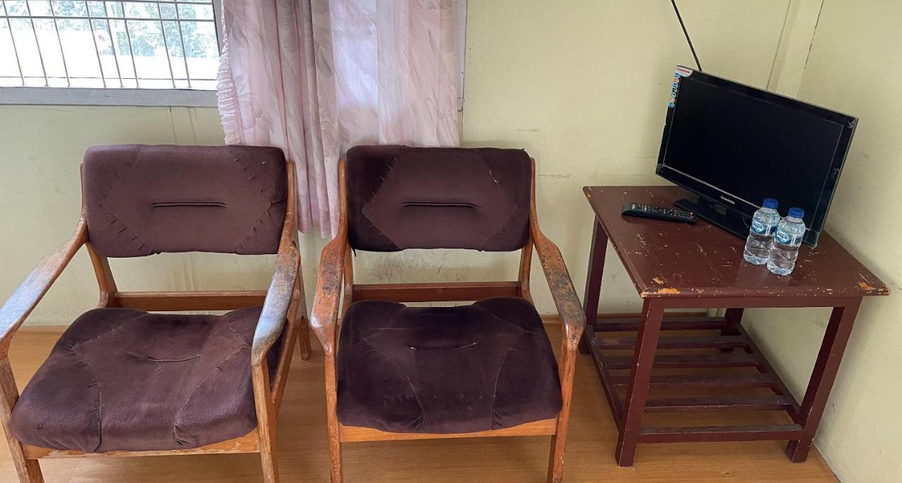 Valencia Homestay Redpartner Parapat Eksteriør bilde