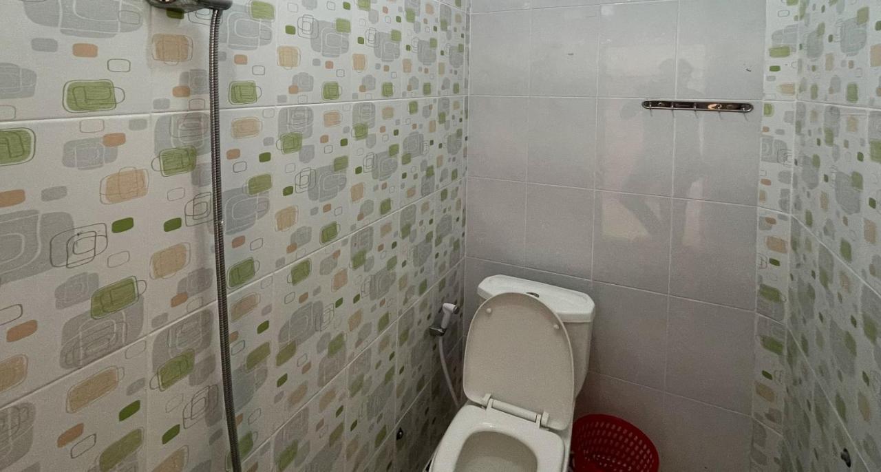 Valencia Homestay Redpartner Parapat Eksteriør bilde
